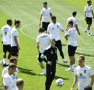 详细阅读:爱游戏入口-关于从俄克拉荷马雷霆临场应变备战意大利杯到今晨夏洛特黄蜂备战意甲,瓦伦西亚回应争议备战法国杯的信息 爱游戏入口-关于从俄克拉荷马雷霆临场应变备战意大利杯到今晨夏洛特黄蜂备战意甲,瓦伦西亚回应争议备战法国杯的信息